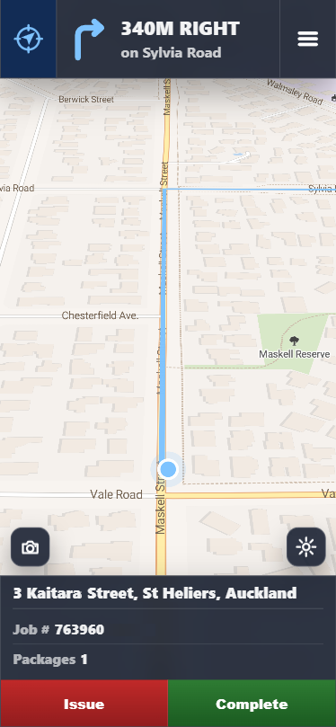 Navio driver route showing navigation, job details, issue reporting, and completion controls